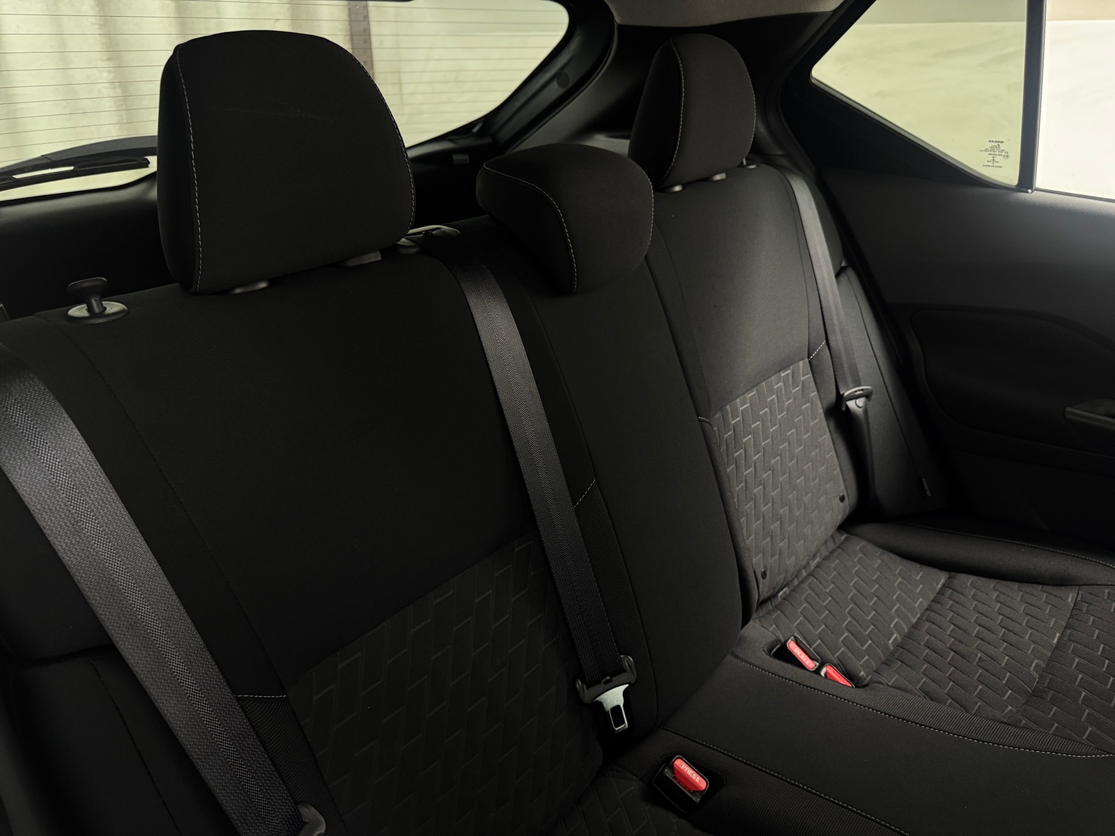 Thumbnail: 2021 Nissan Kicks - 6