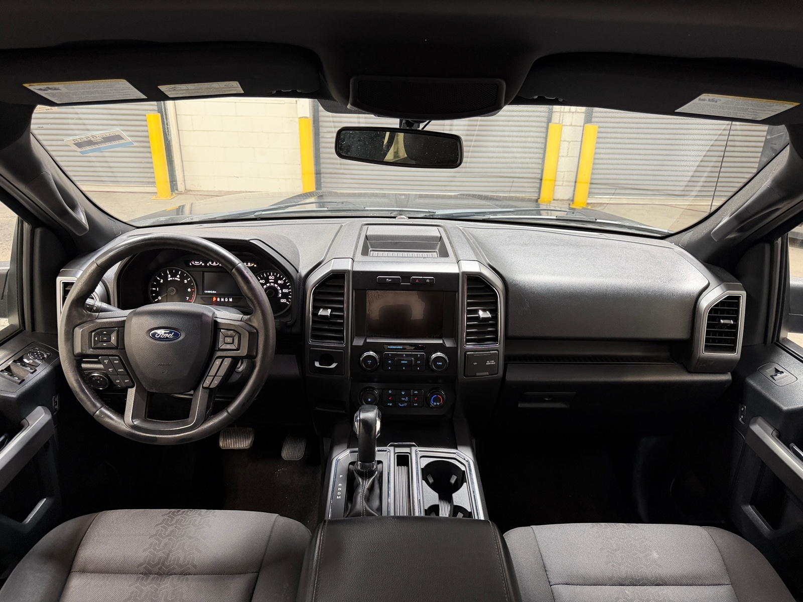 Thumbnail: 2019 Ford Econoline - 3
