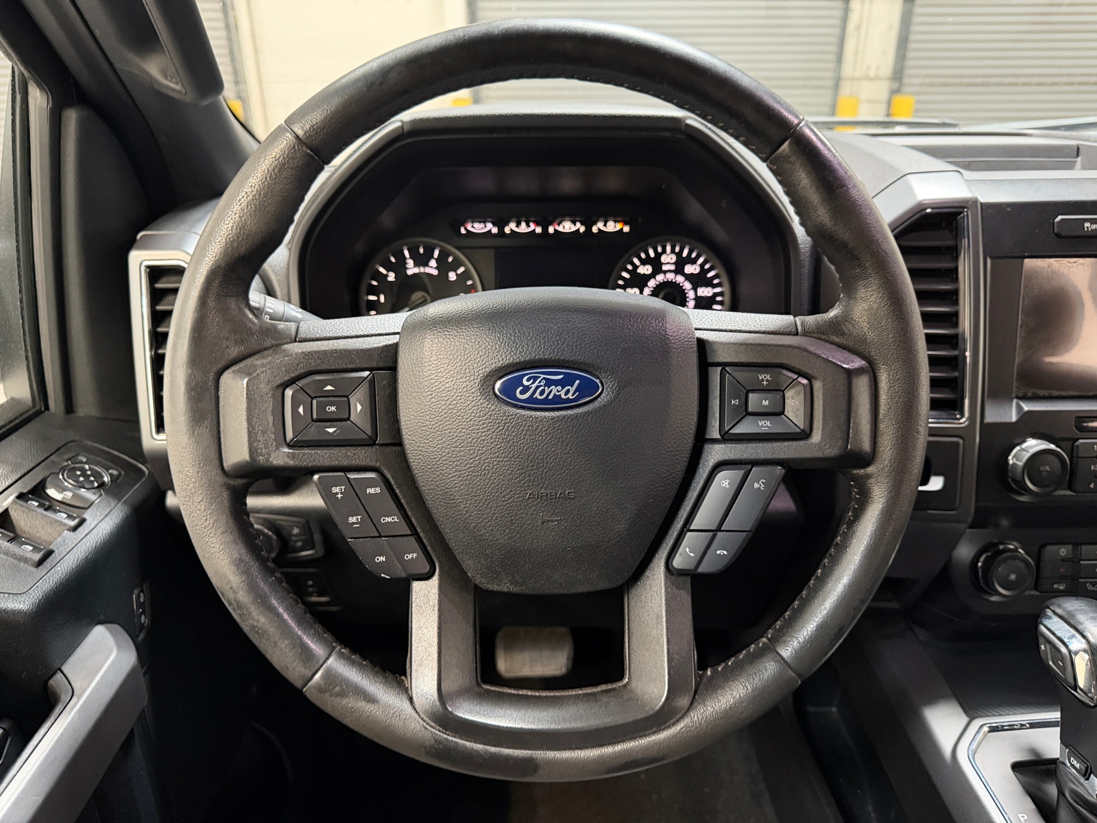 Thumbnail: 2019 Ford Econoline - 5
