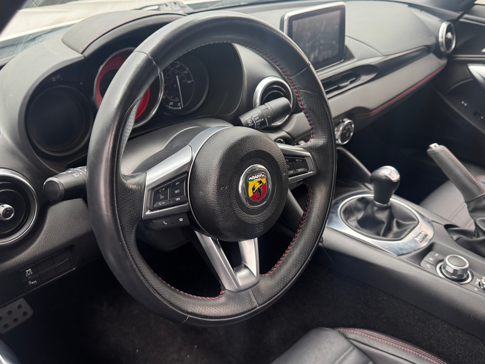 Thumbnail: 2020 Fiat 124 Spider - 3