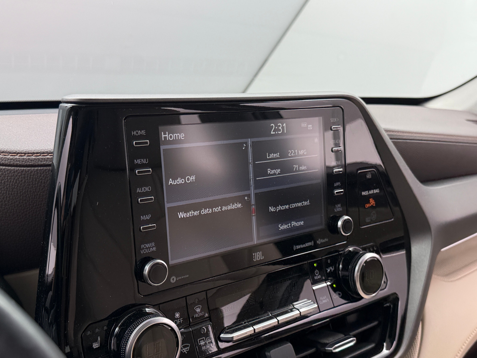 Thumbnail: 2021 Toyota Highlander - 3