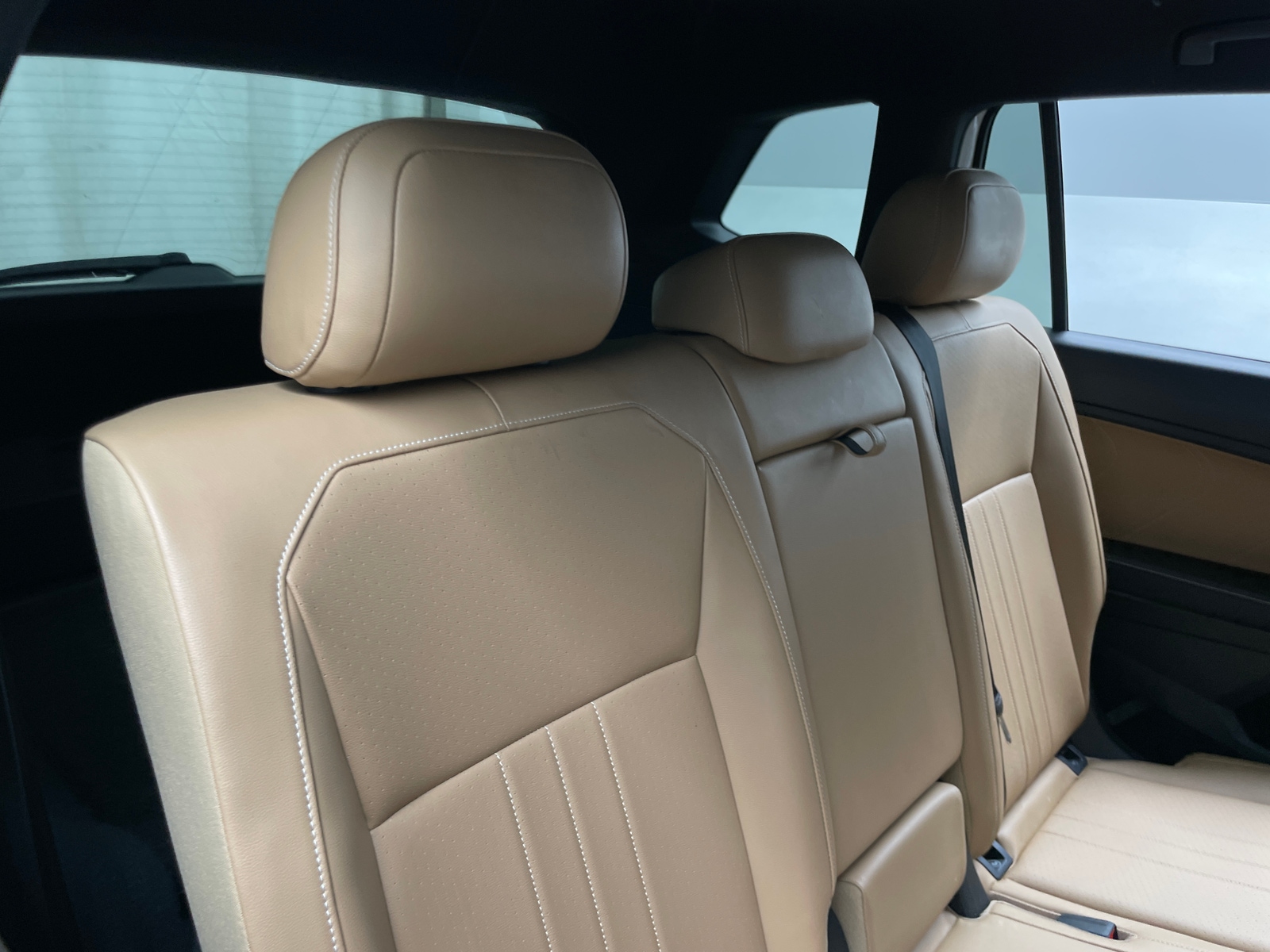 Thumbnail: 2022 Volkswagen Tiguan - 5