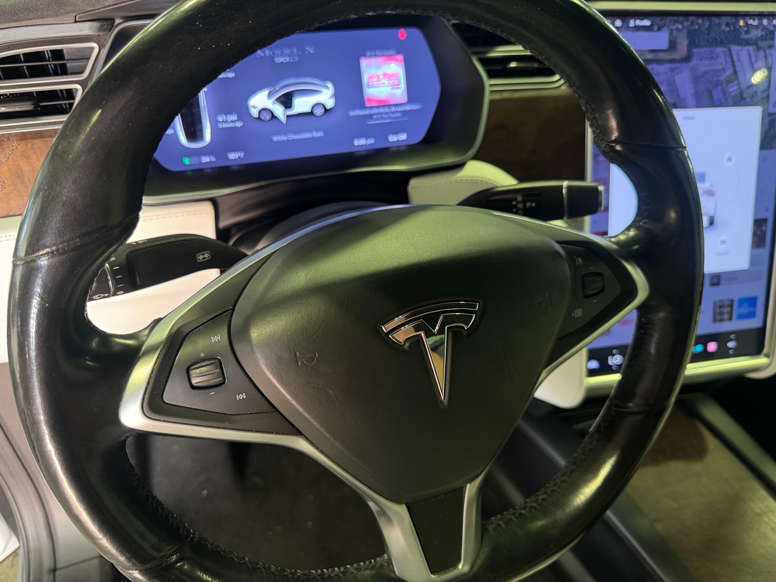 Thumbnail: 2016 Tesla Model X - 4