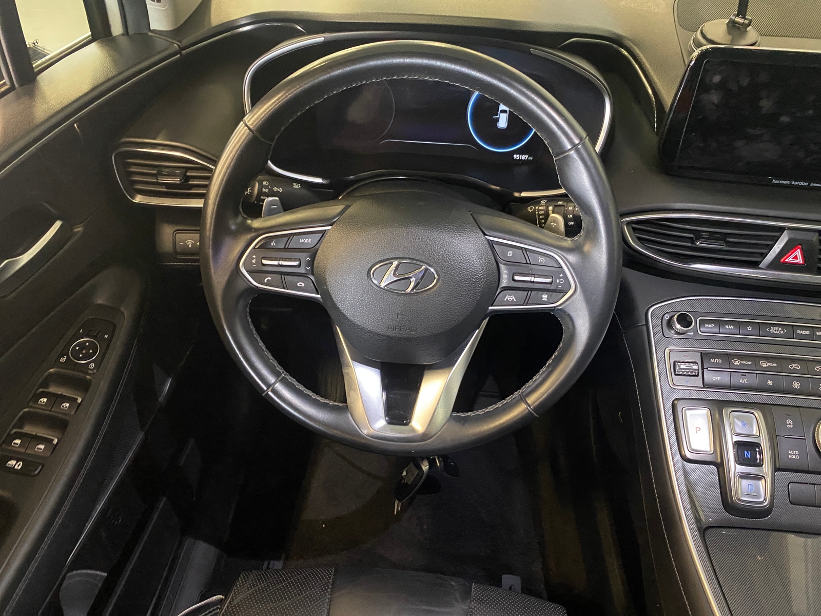 Thumbnail: 2022 Hyundai Santa Fe - 4