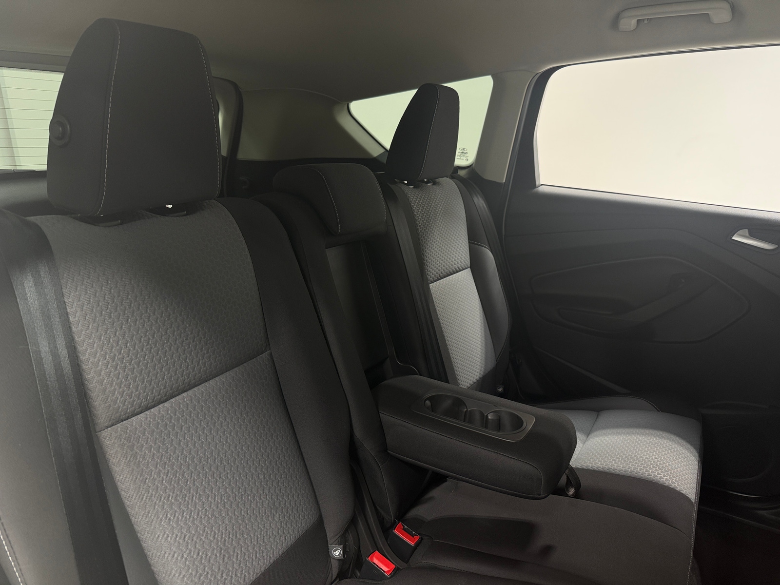 Thumbnail: 2017 Ford Escape - 6