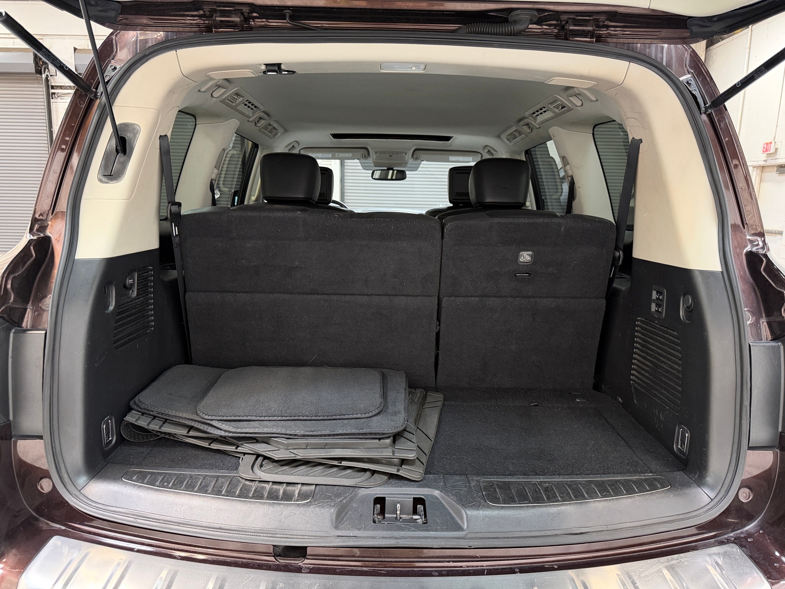 Thumbnail: 2019 INFINITI QX80 - 6