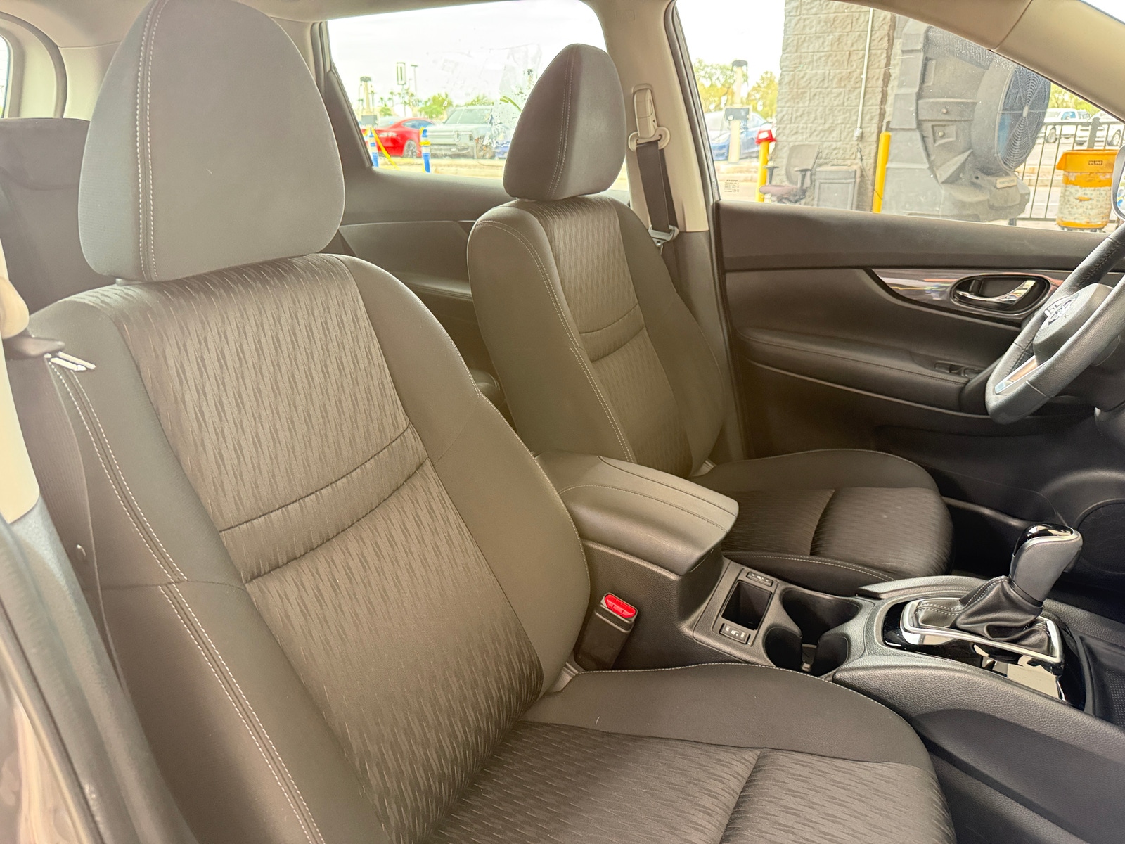 Thumbnail: 2019 Nissan Rogue - 2