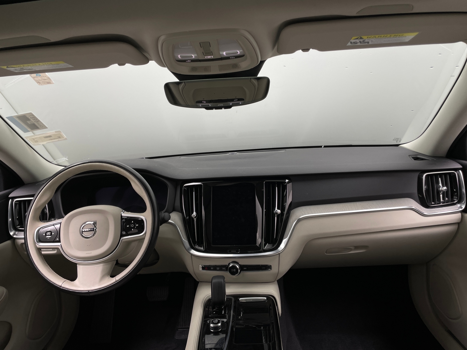 Thumbnail: 2025 Volvo S60 - 2