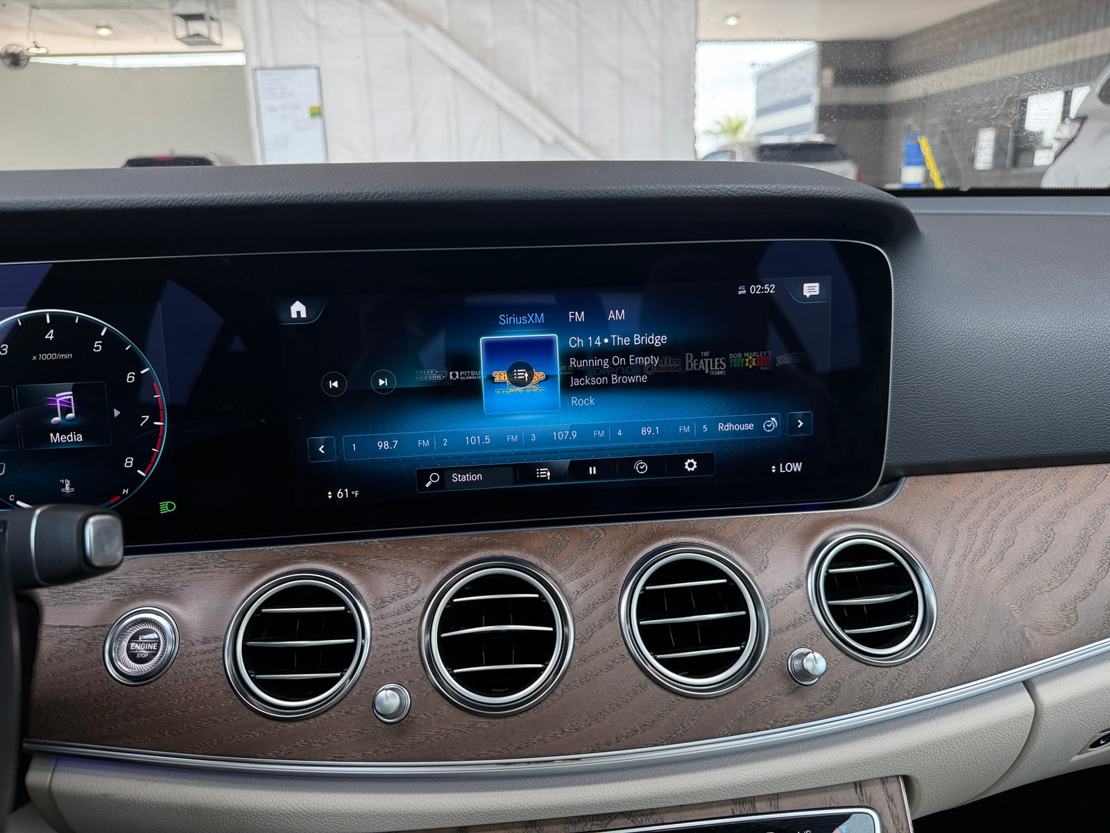 Thumbnail: 2023 Mercedes-Benz E-Class - 3