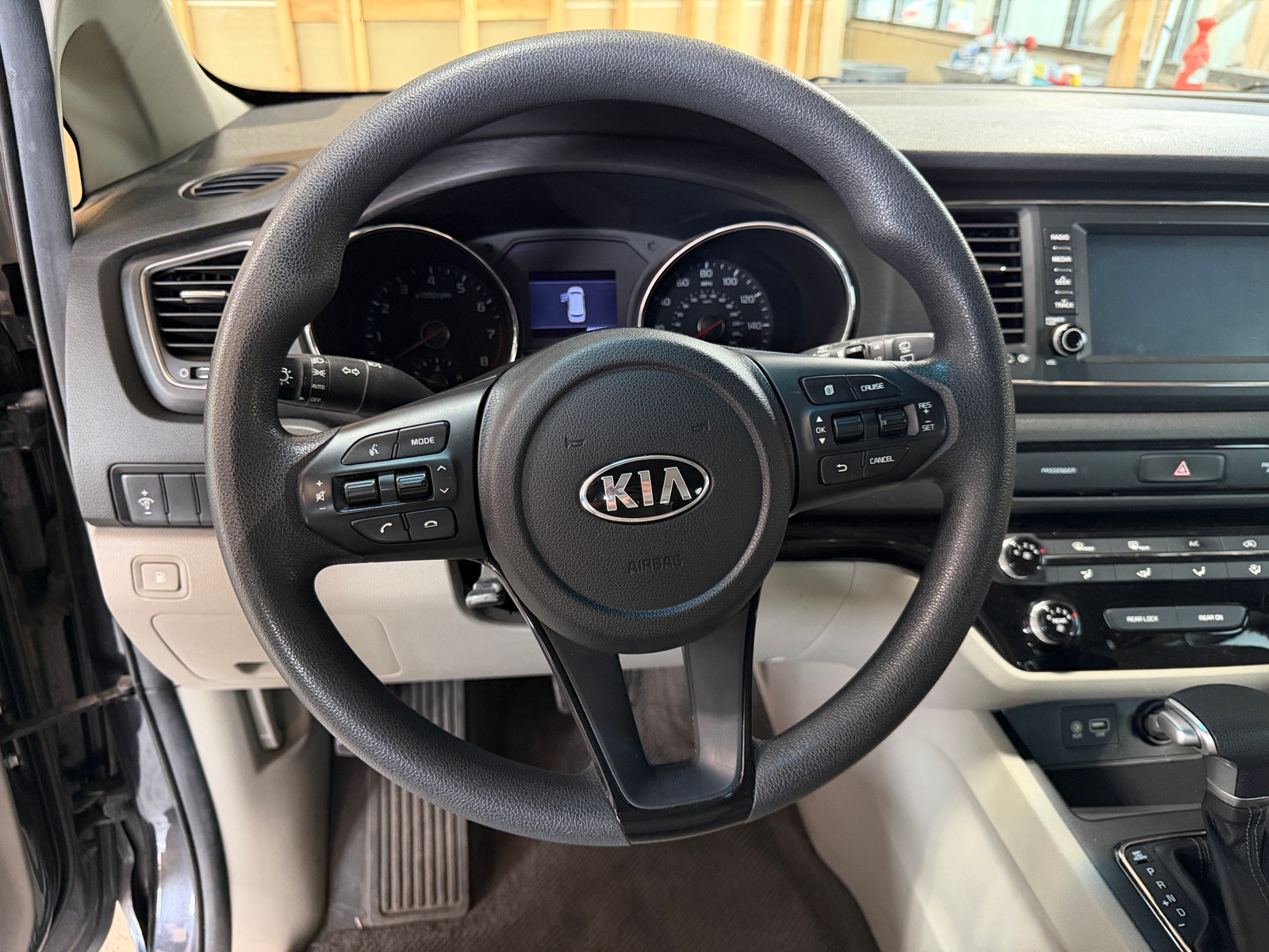 Thumbnail: 2020 Kia Sedona - 5