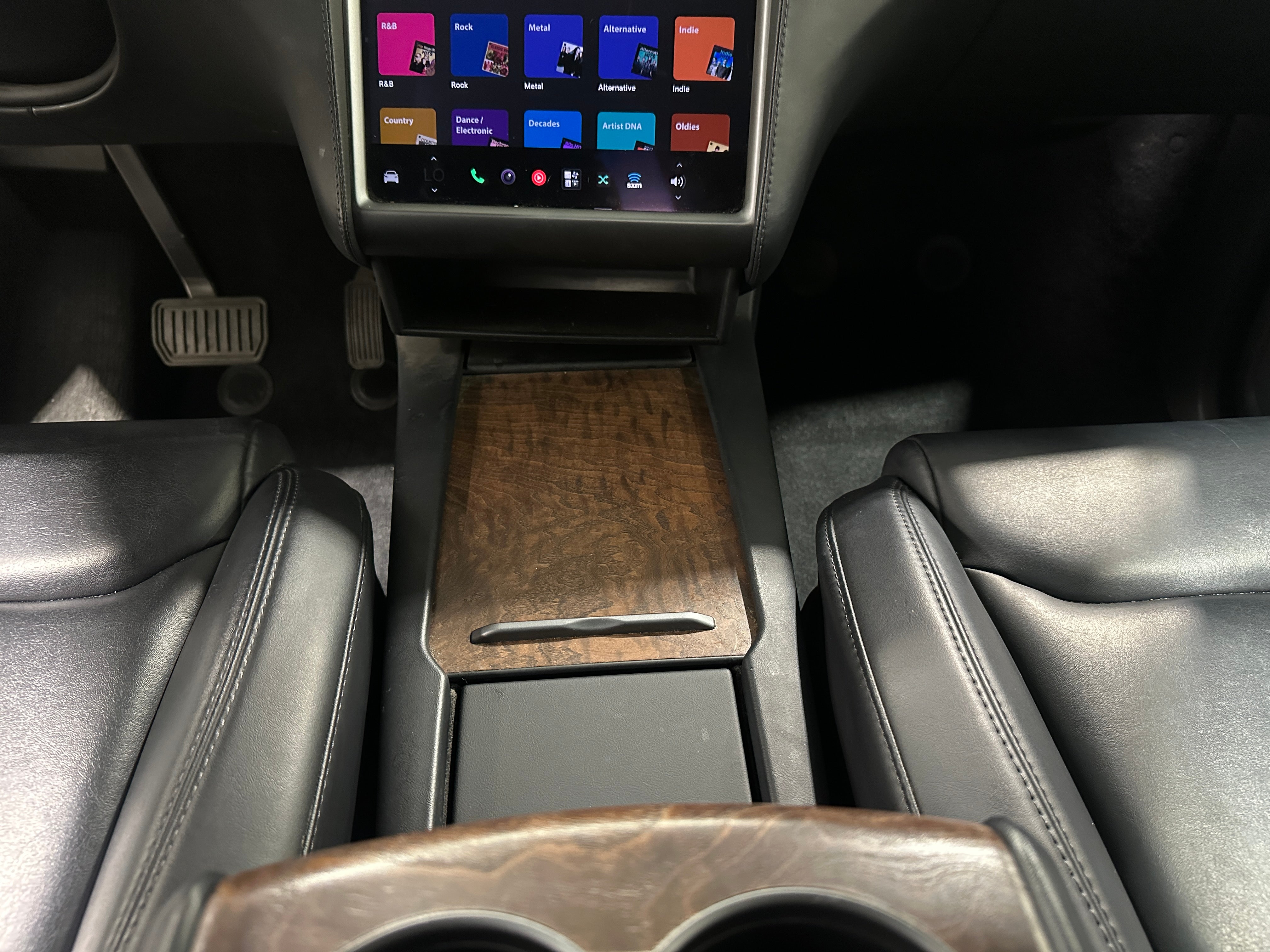Used 2020 Tesla Model X Long Range Plus with VIN 5YJXCAE20LF263956 for sale in Oak Creek, WI