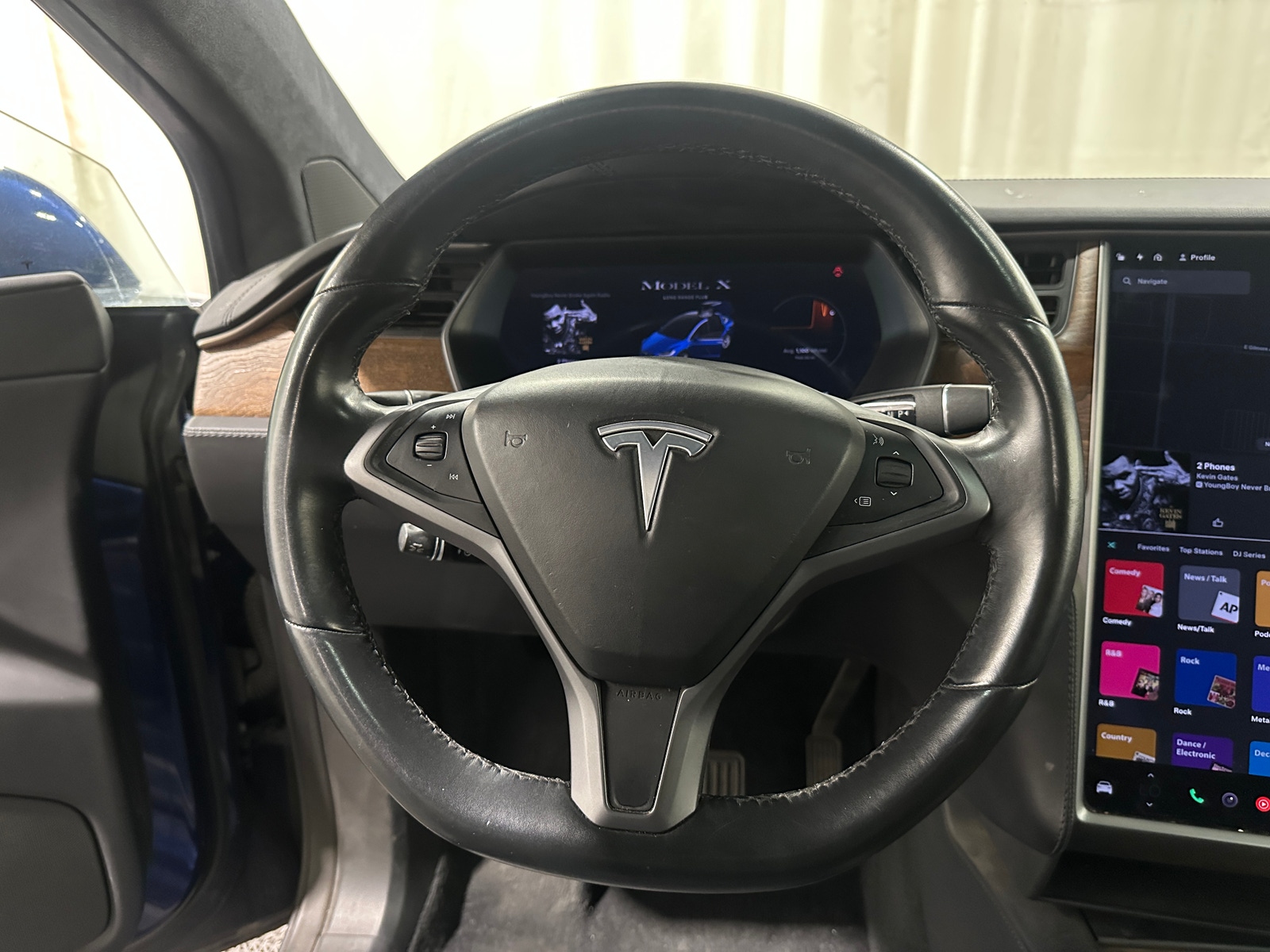 Thumbnail: 2020 Tesla Model X - 4