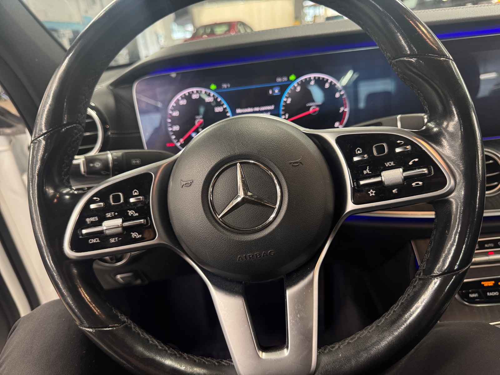 Thumbnail: 2019 Mercedes-Benz E-Class - 4