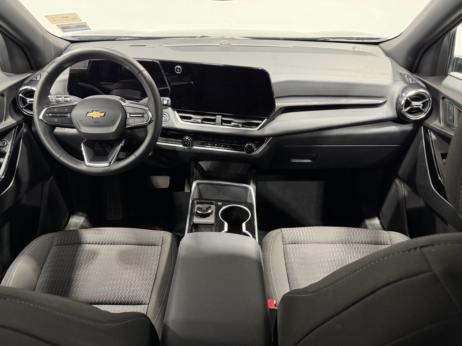 Thumbnail: 2026 Chevrolet Equinox - 3