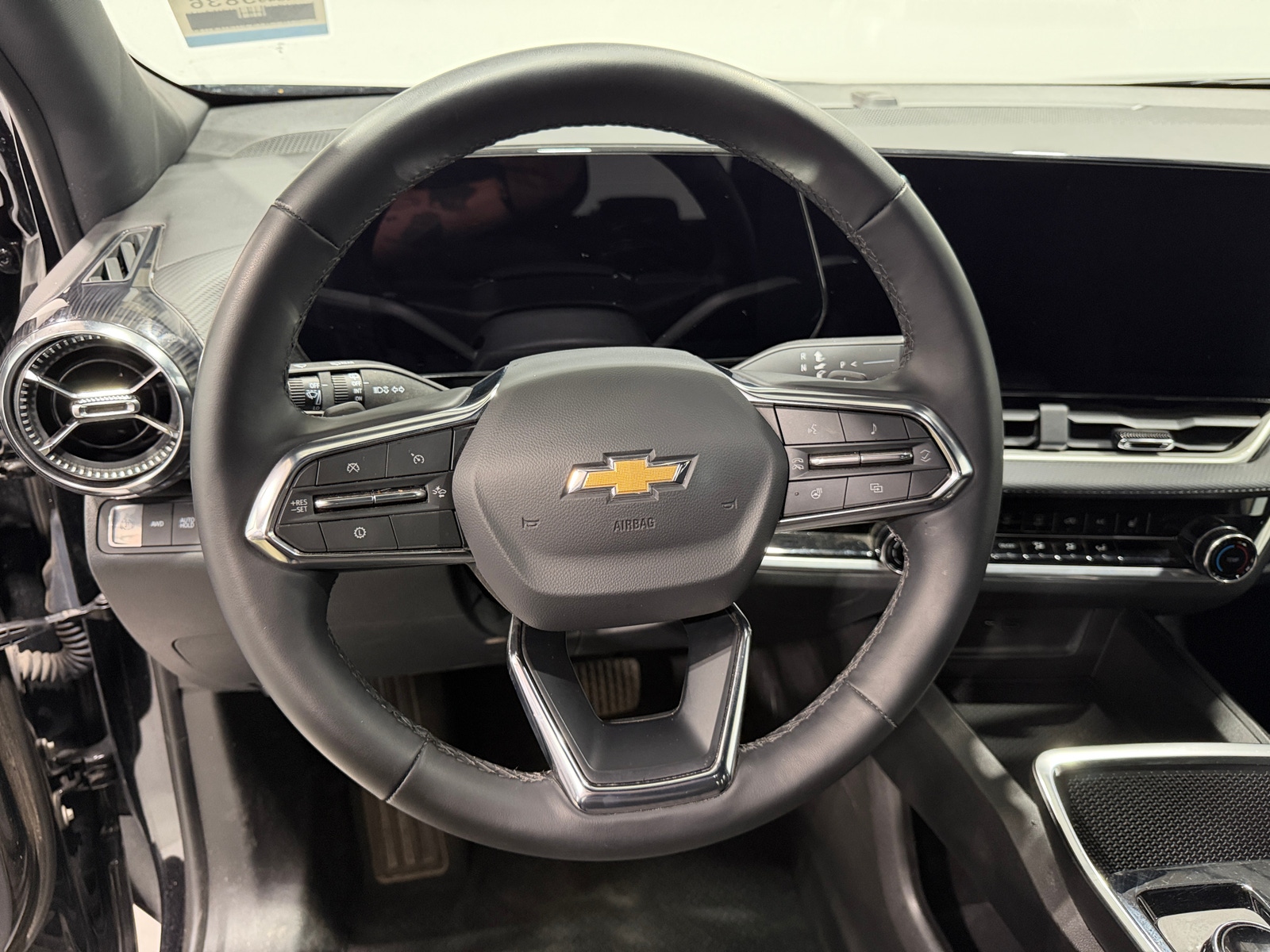 Thumbnail: 2026 Chevrolet Equinox - 5