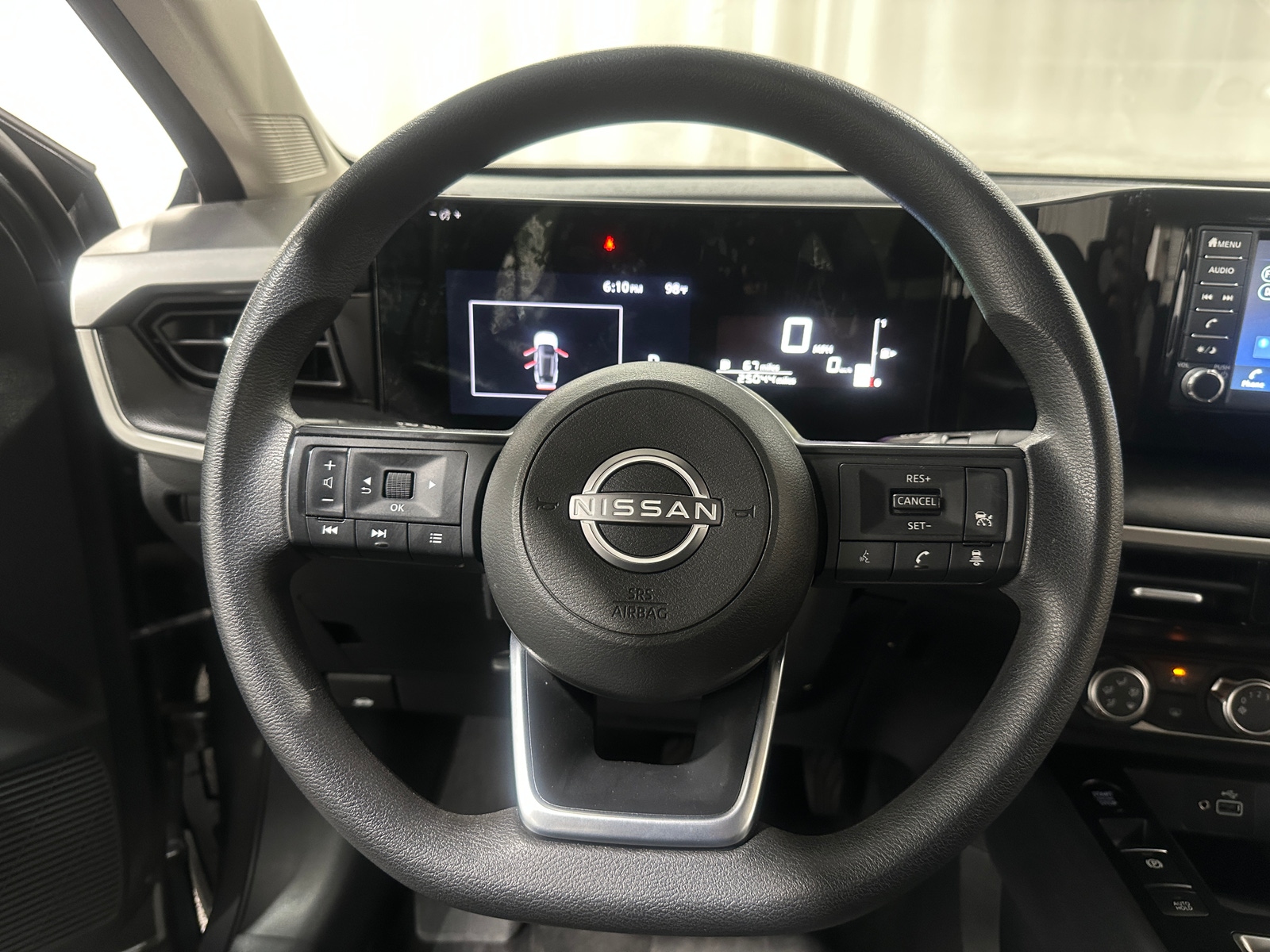 Thumbnail: 2025 Nissan Kicks - 5