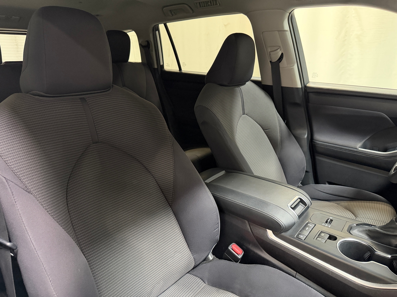 Thumbnail: 2021 Toyota Highlander - 2