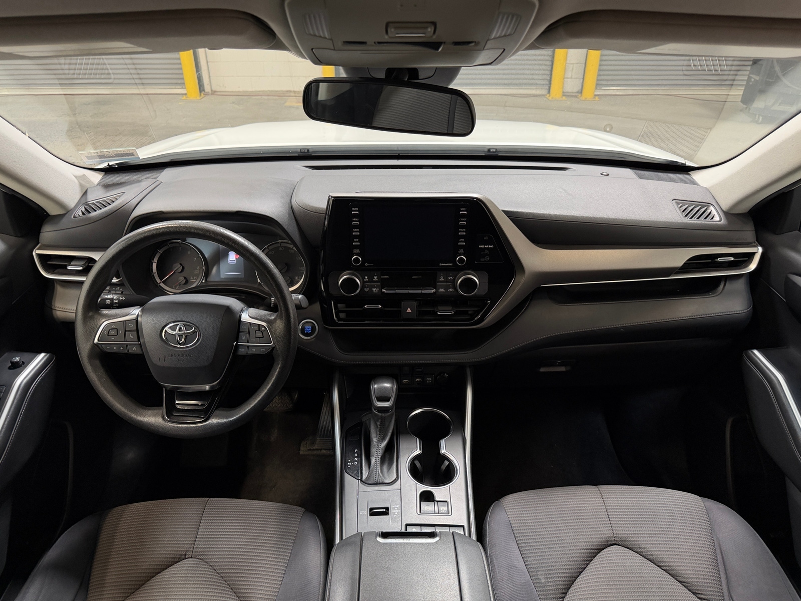 Thumbnail: 2021 Toyota Highlander - 3