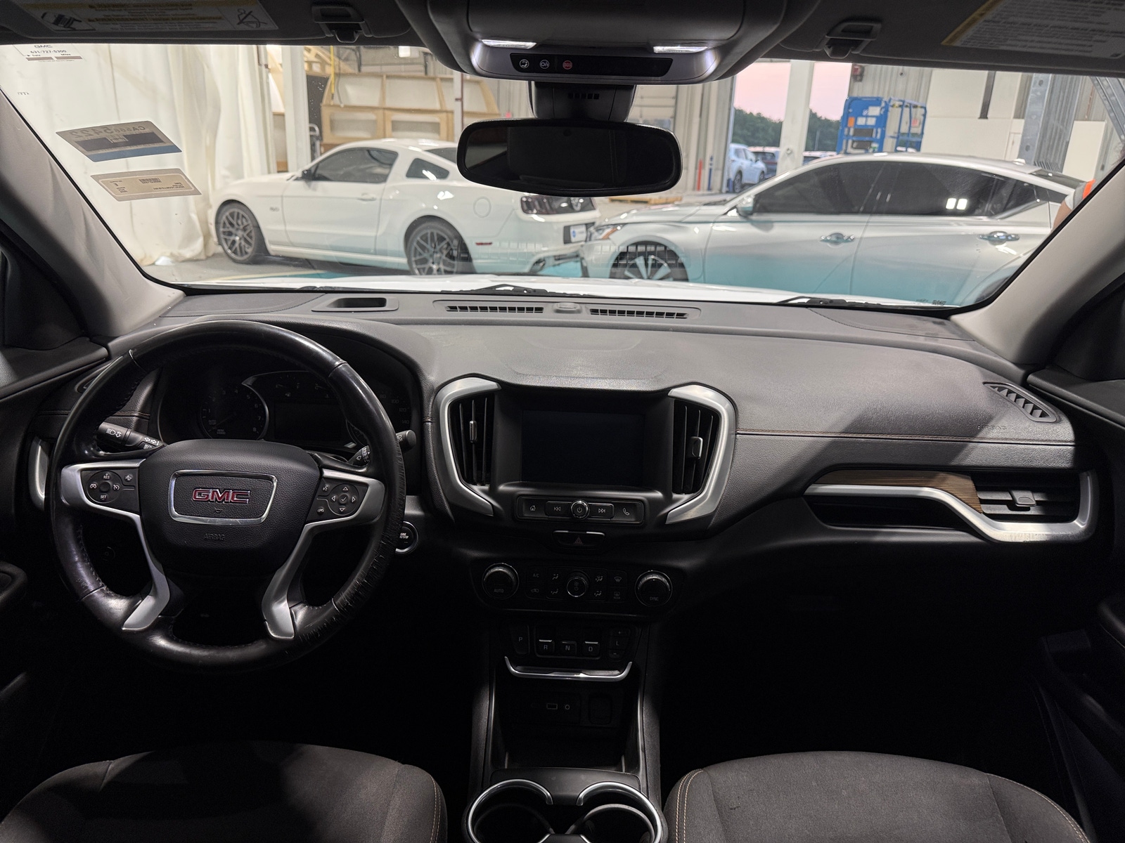 Thumbnail: 2020 GMC Terrain - 3
