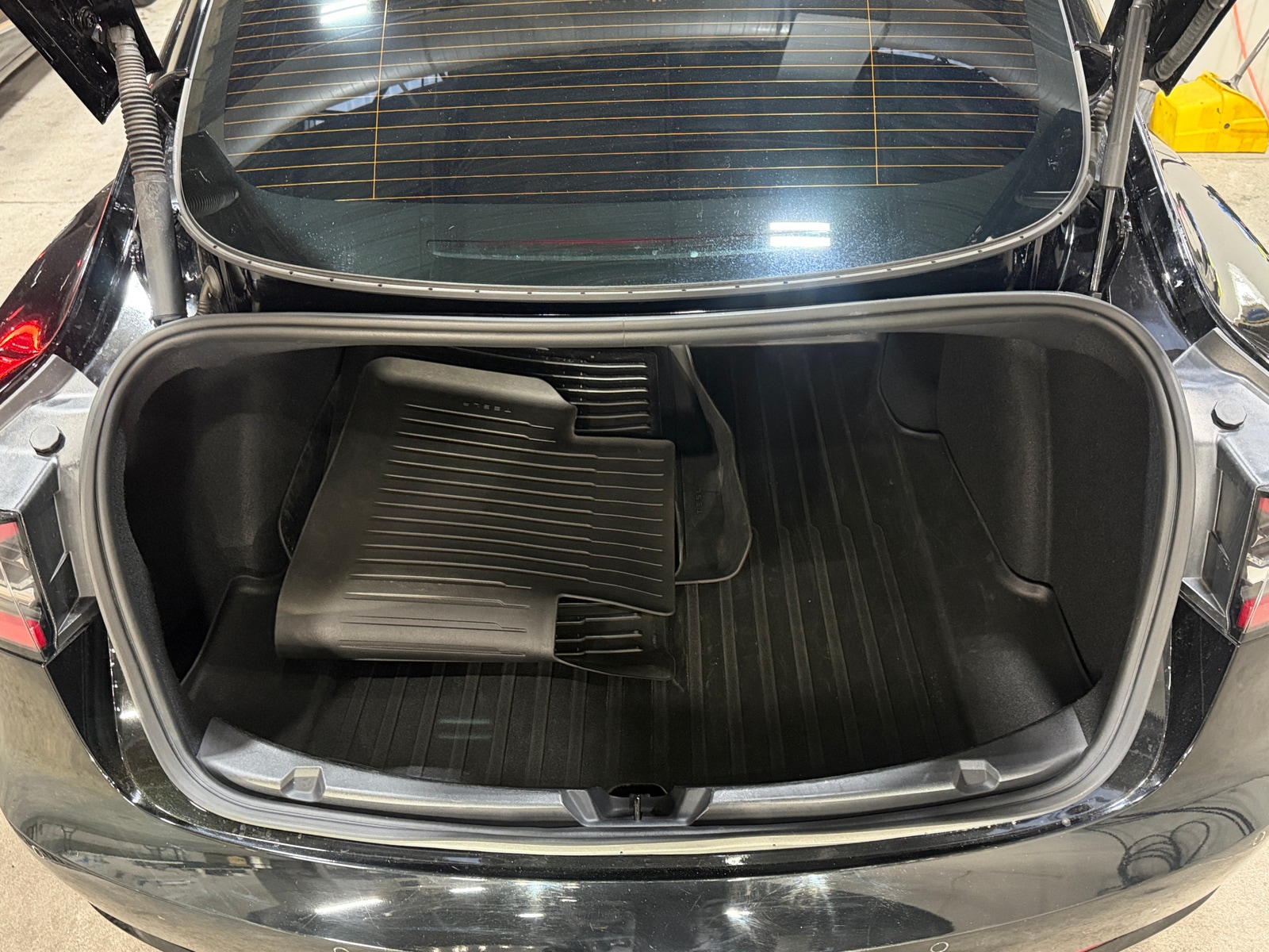 Thumbnail: 2022 Tesla Model 3 - 6