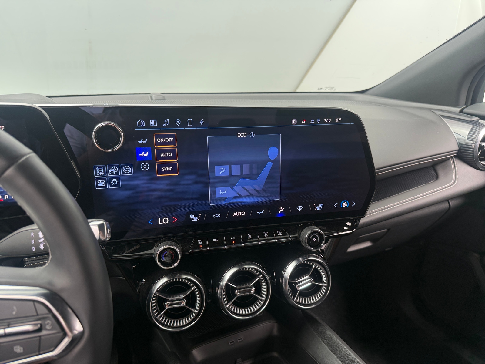 Thumbnail: 2024 Chevrolet Blazer EV - 3