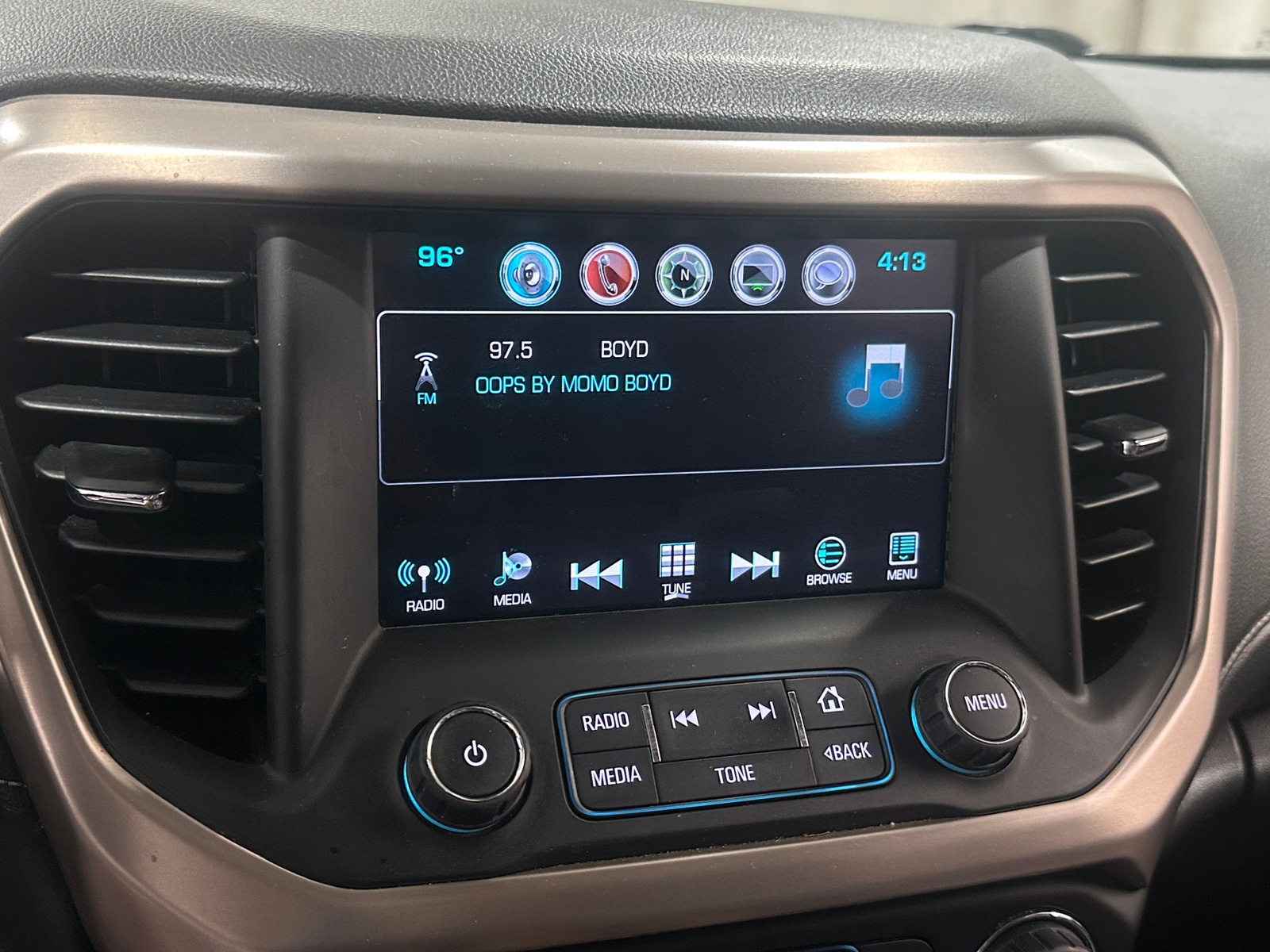 Thumbnail: 2018 GMC Acadia - 3
