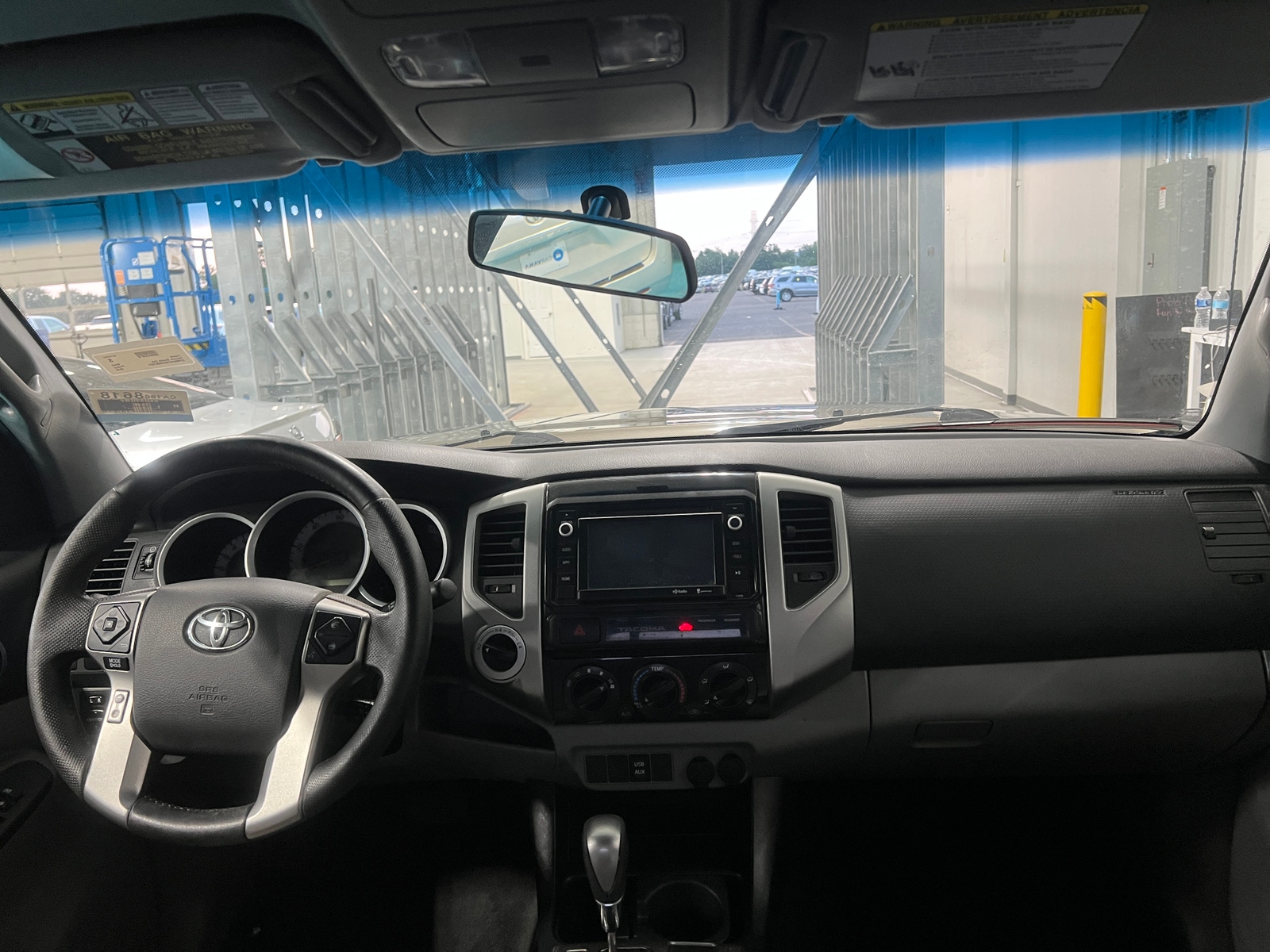 Thumbnail: 2015 Toyota Tacoma - 3