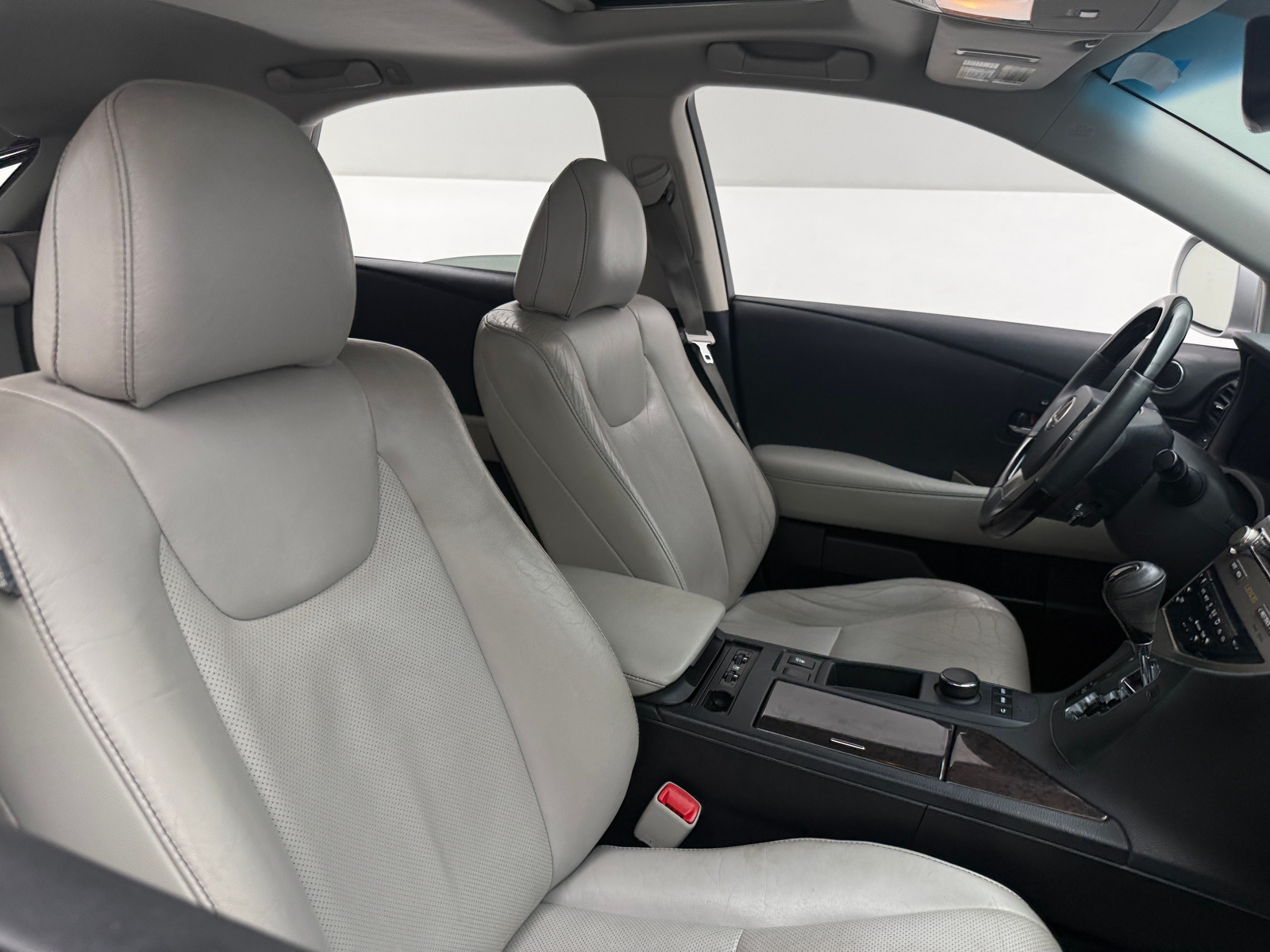 Thumbnail: 2013 Lexus RX - 2