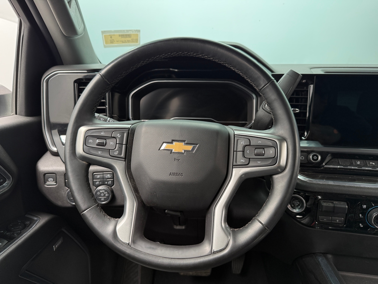 Thumbnail: 2024 Chevrolet Silverado 2500 - 4