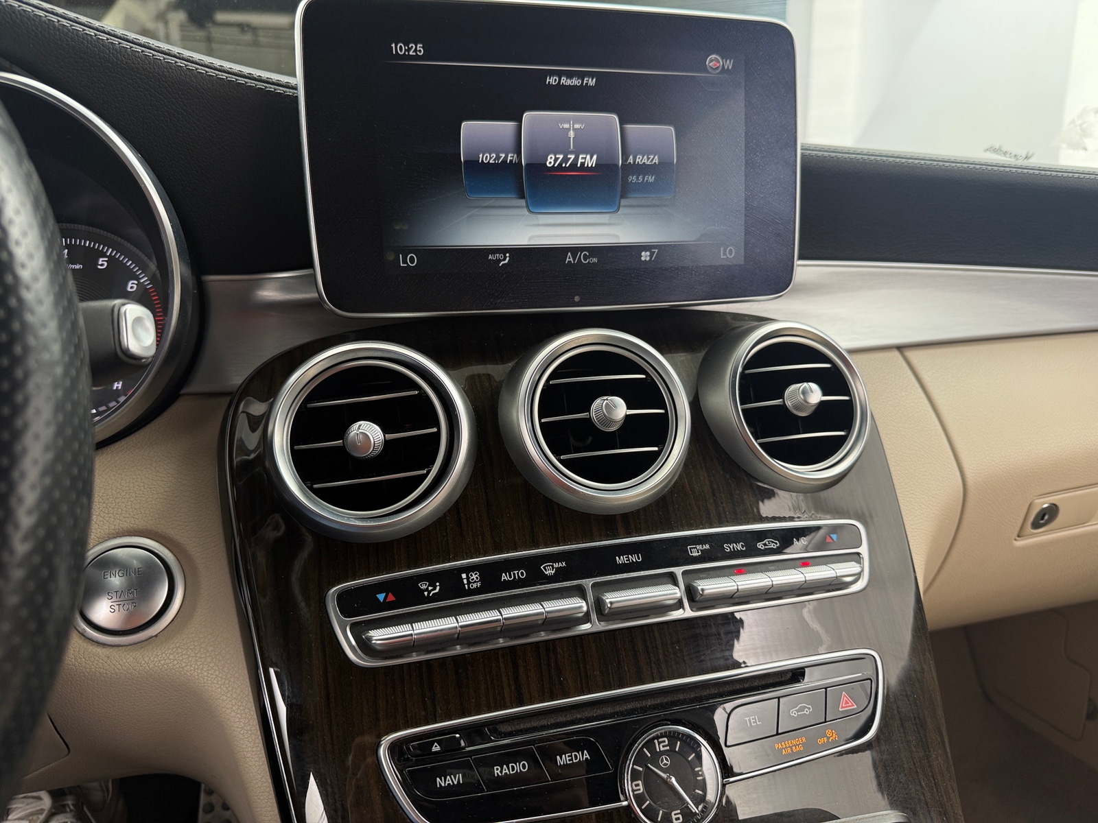 Thumbnail: 2018 Mercedes-Benz C-Class - 3