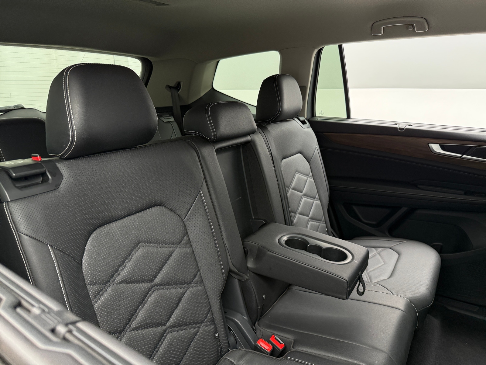 Thumbnail: 2026 Volkswagen Atlas - 5