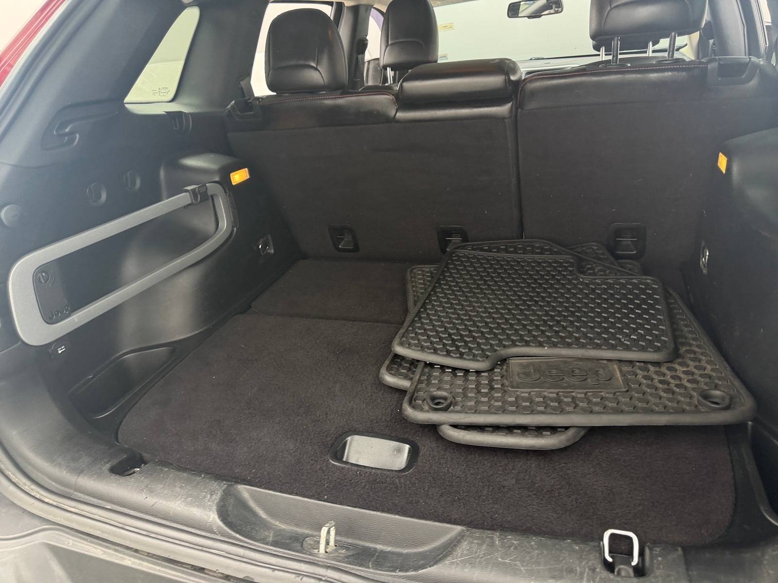 Thumbnail: 2015 Jeep Cherokee - 7