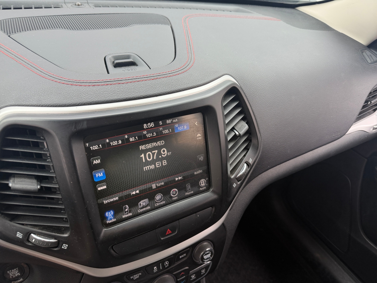Thumbnail: 2015 Jeep Cherokee - 4