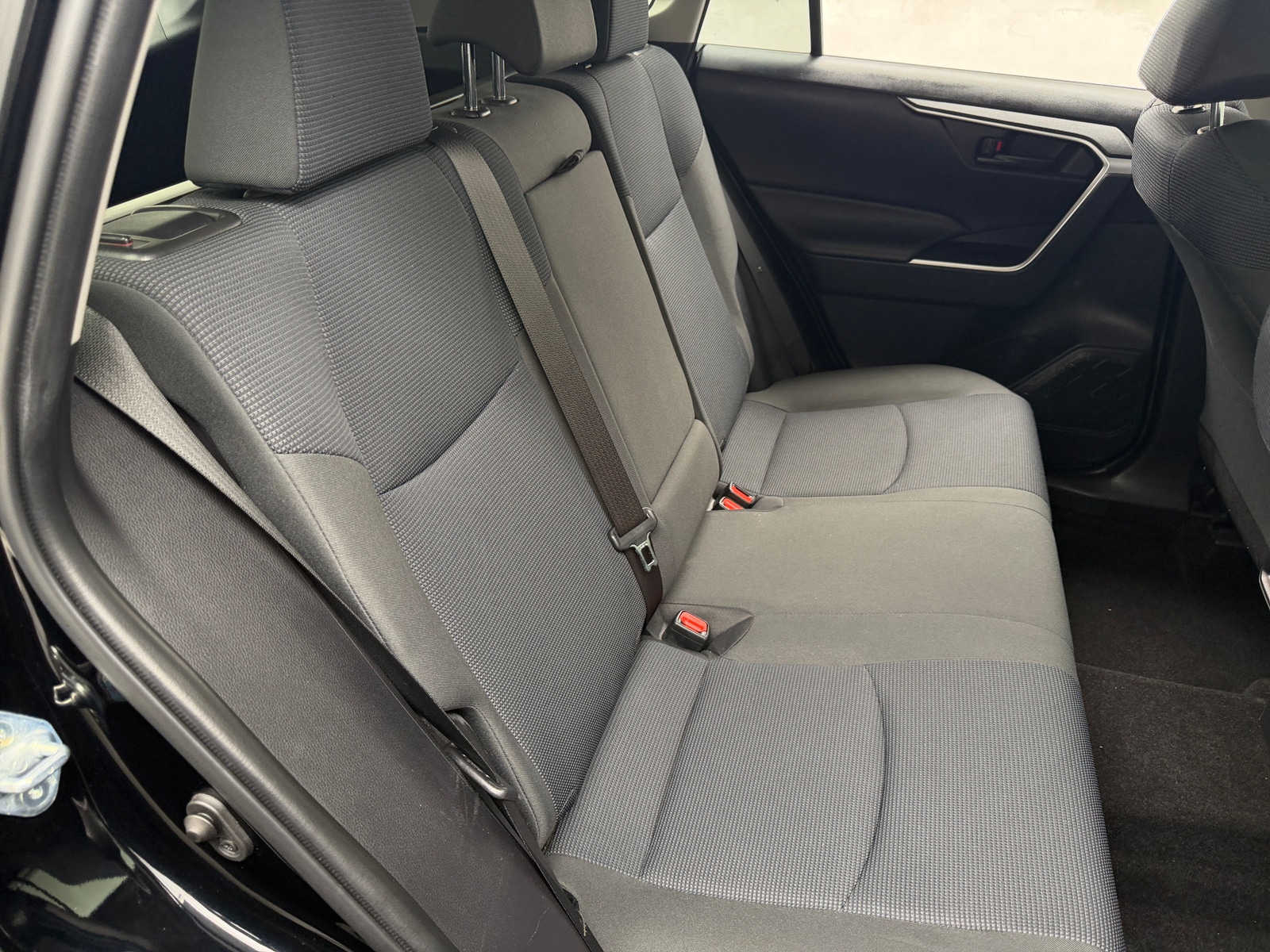 Thumbnail: 2019 Toyota RAV4 - 6