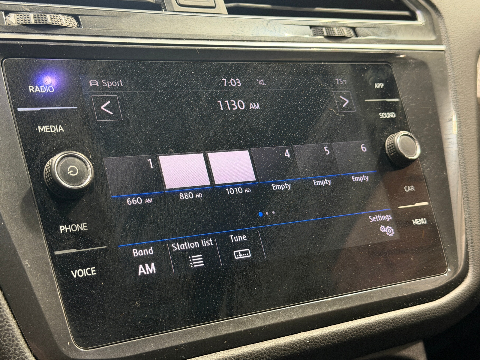 Thumbnail: 2019 Volkswagen Tiguan - 3