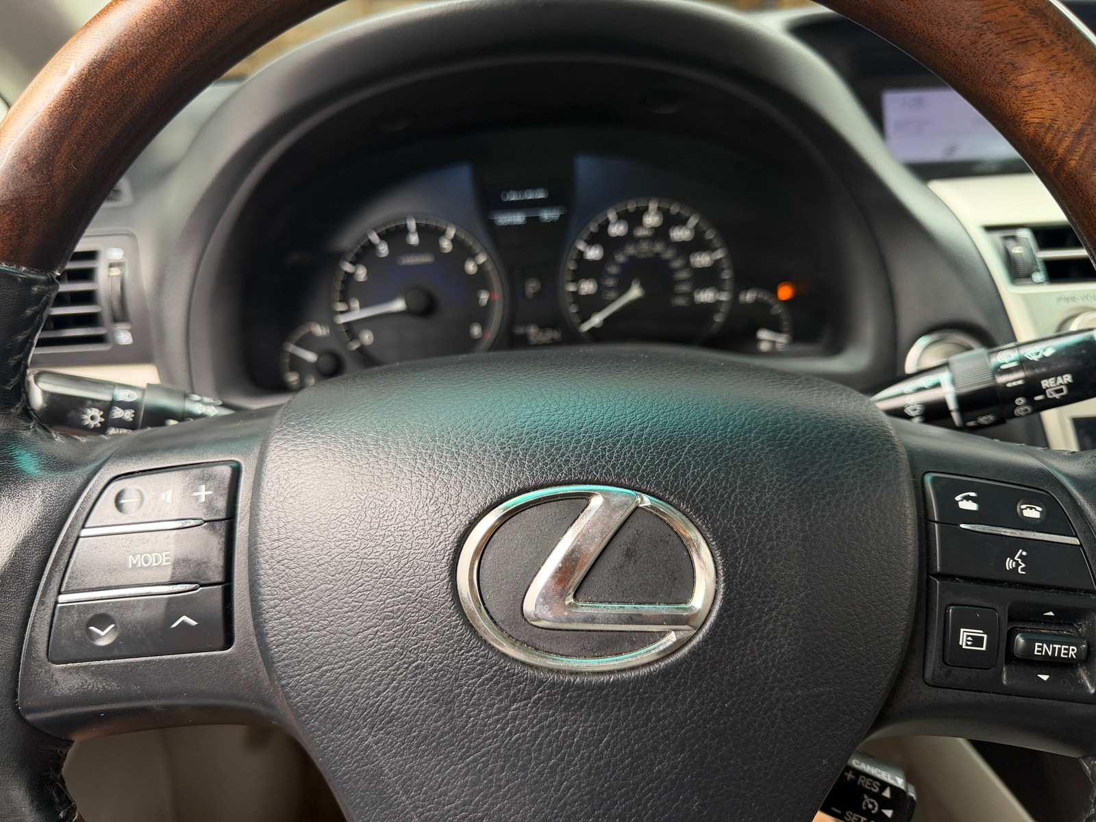 Thumbnail: 2011 Lexus RX - 5