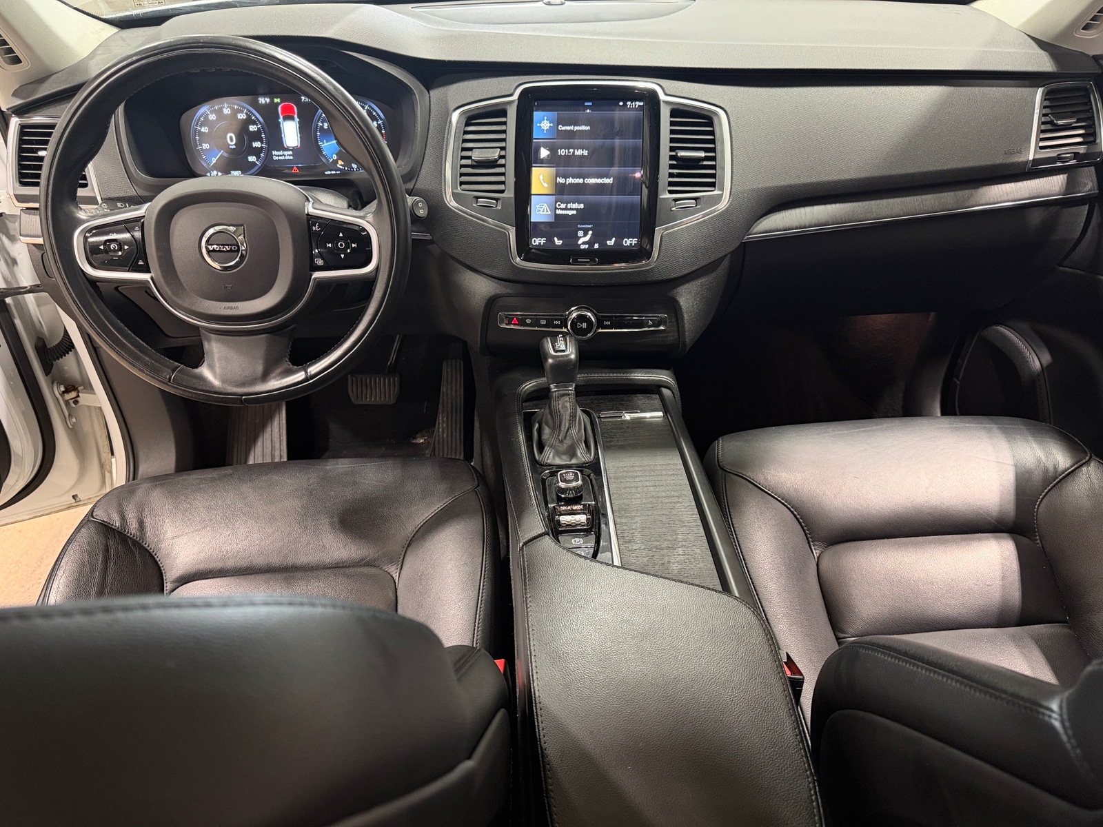 Thumbnail: 2020 Volvo XC90 - 2
