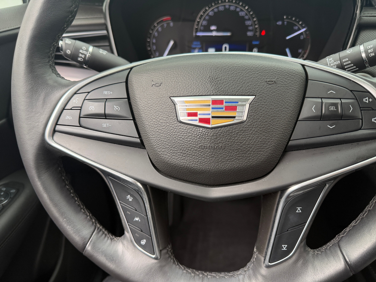 Thumbnail: 2017 Cadillac XT5 - 4
