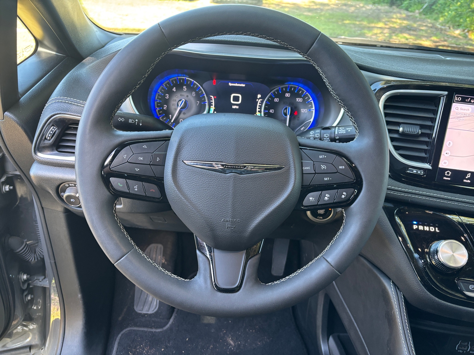 Thumbnail: 2025 Chrysler Pacifica - 5