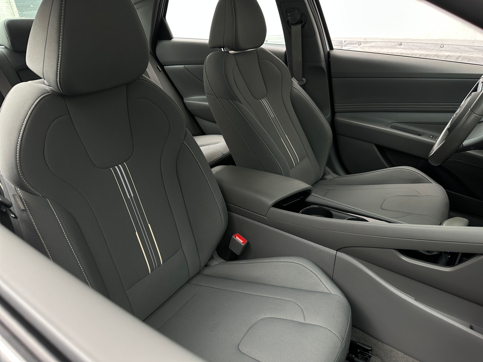 Thumbnail: 2024 Hyundai Elantra - 2