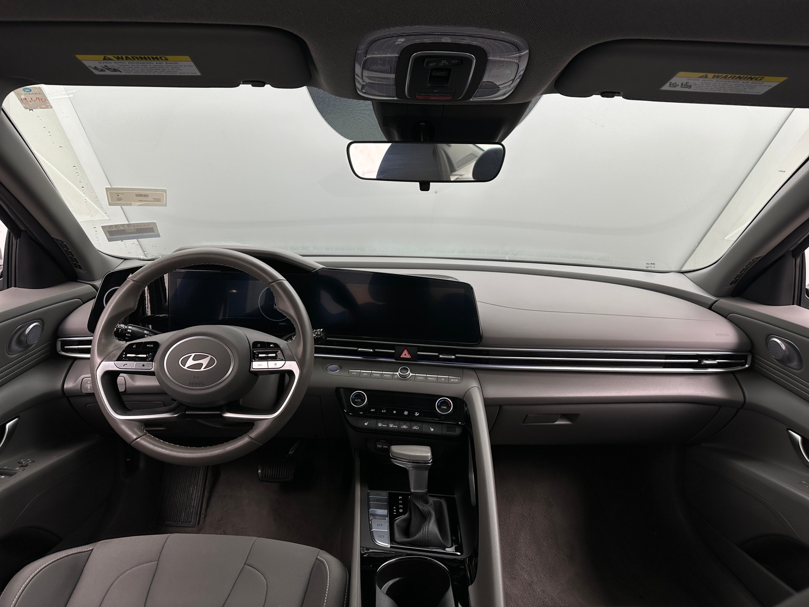 Thumbnail: 2024 Hyundai Elantra - 3