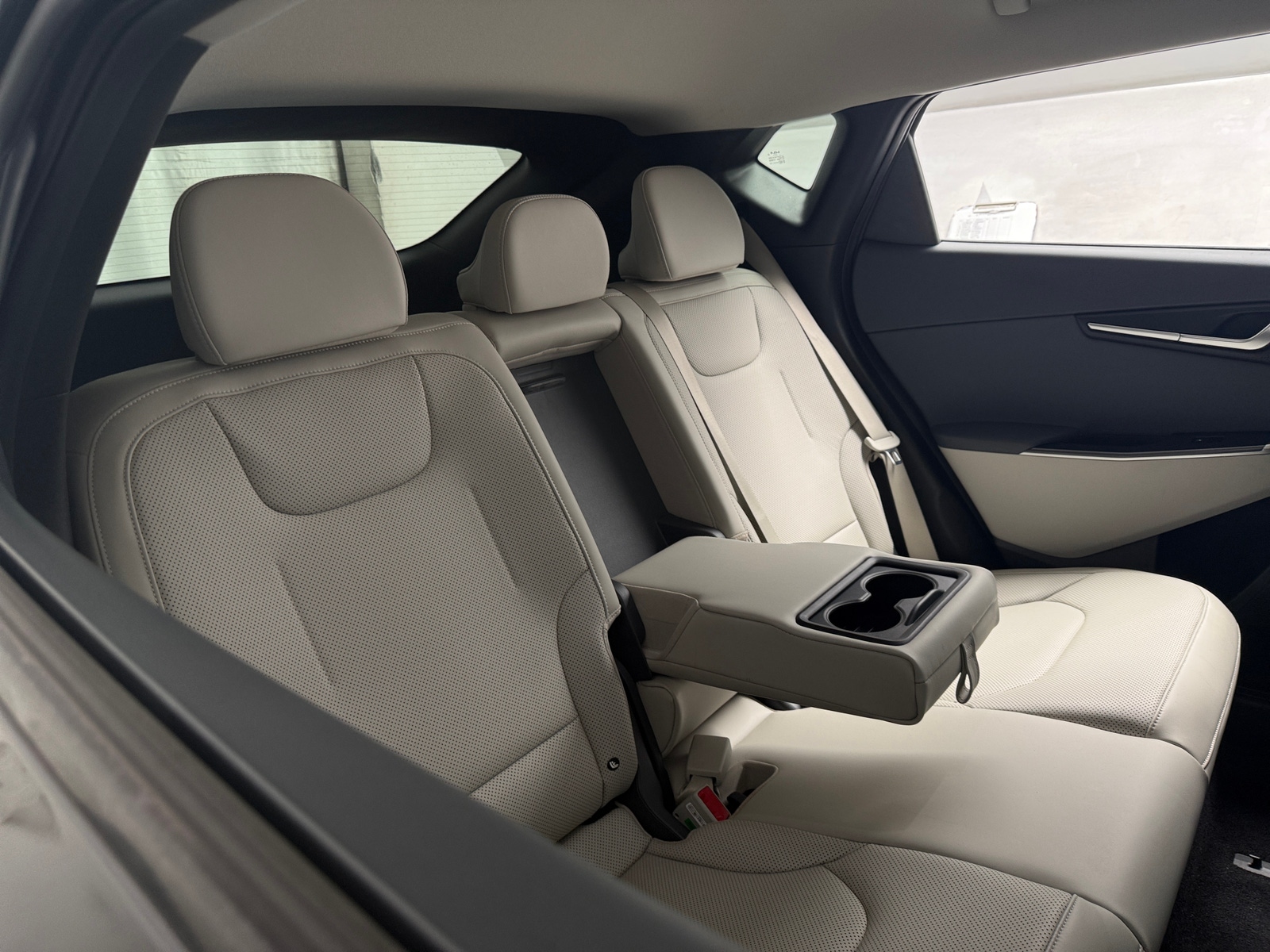 Thumbnail: 2023 Kia EV6 - 5