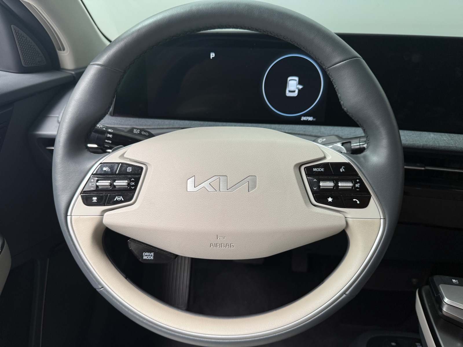 Thumbnail: 2023 Kia EV6 - 4