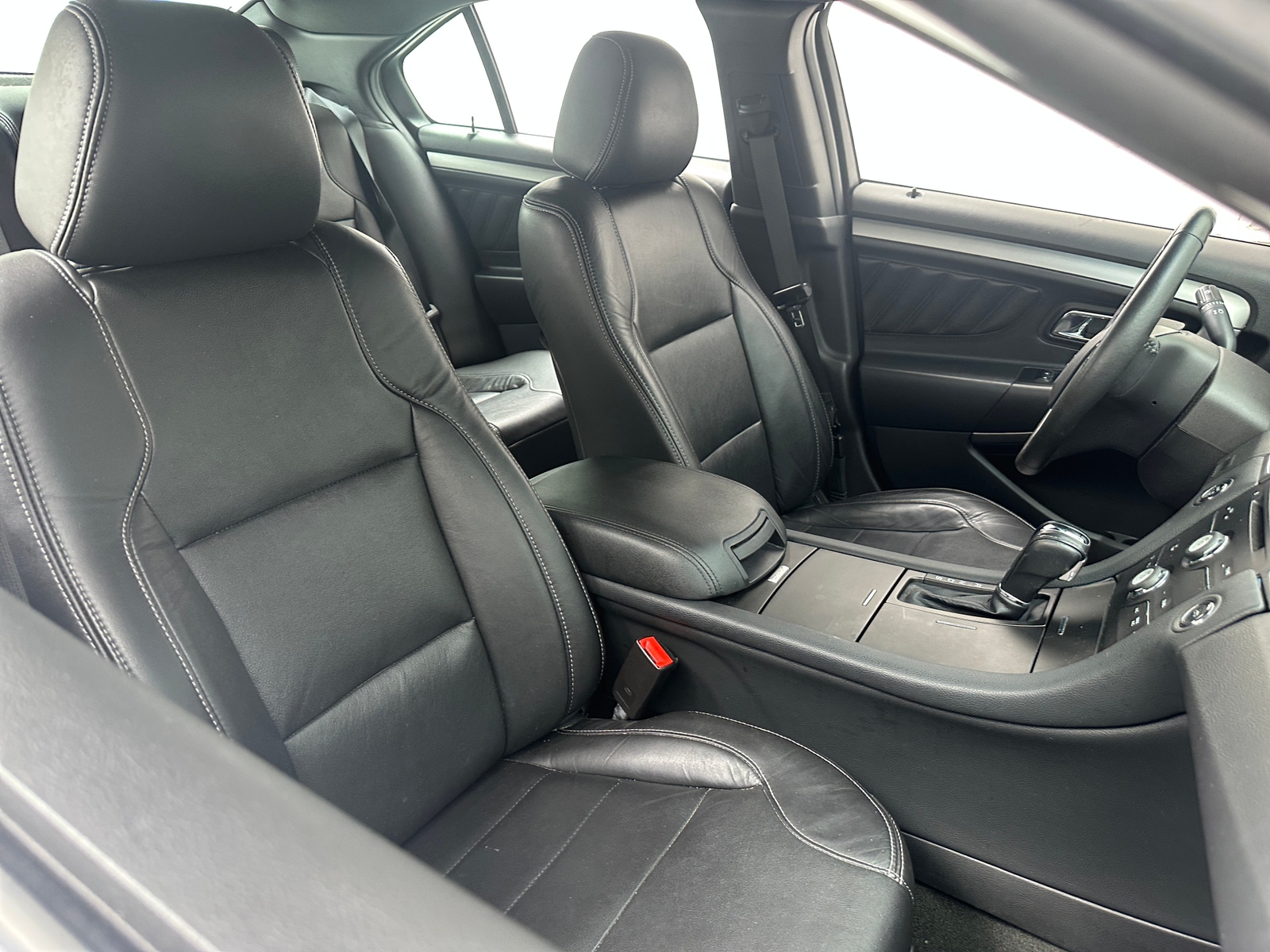 Thumbnail: 2016 Ford Taurus - 2