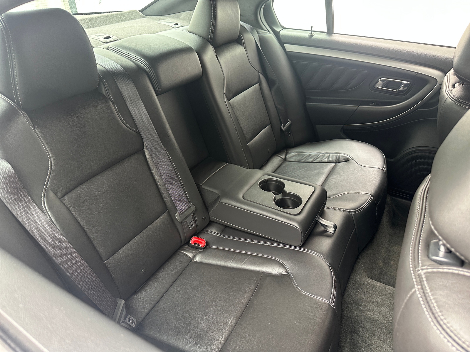 Thumbnail: 2016 Ford Taurus - 6