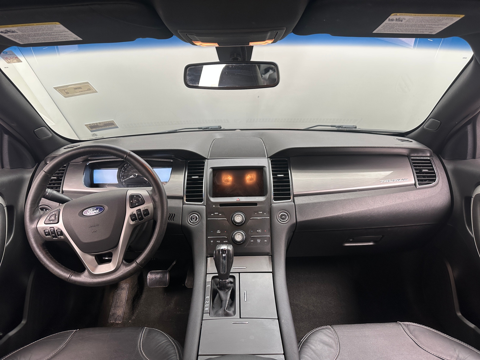 Thumbnail: 2016 Ford Taurus - 3