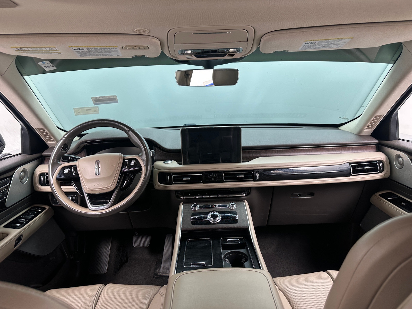 Thumbnail: 2020 Lincoln Aviator - 2