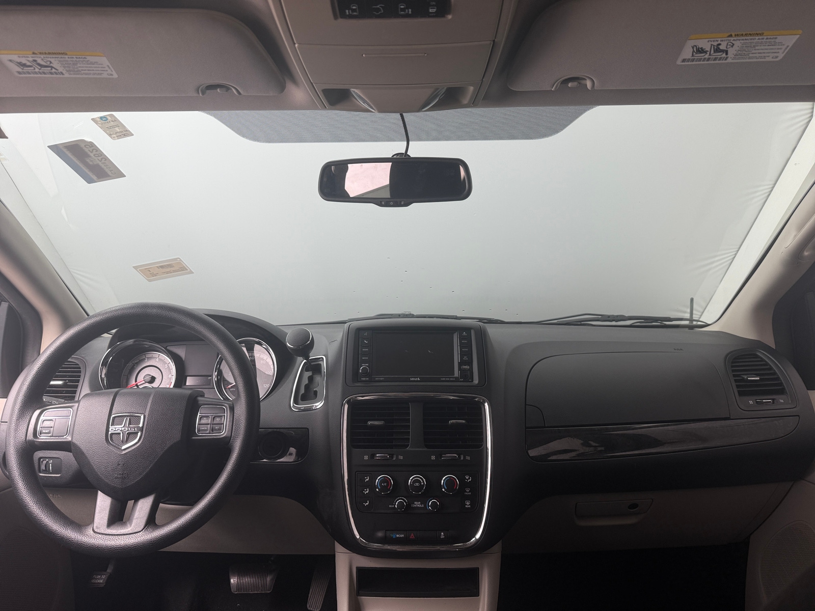 Thumbnail: 2016 Dodge Grand Caravan - 3