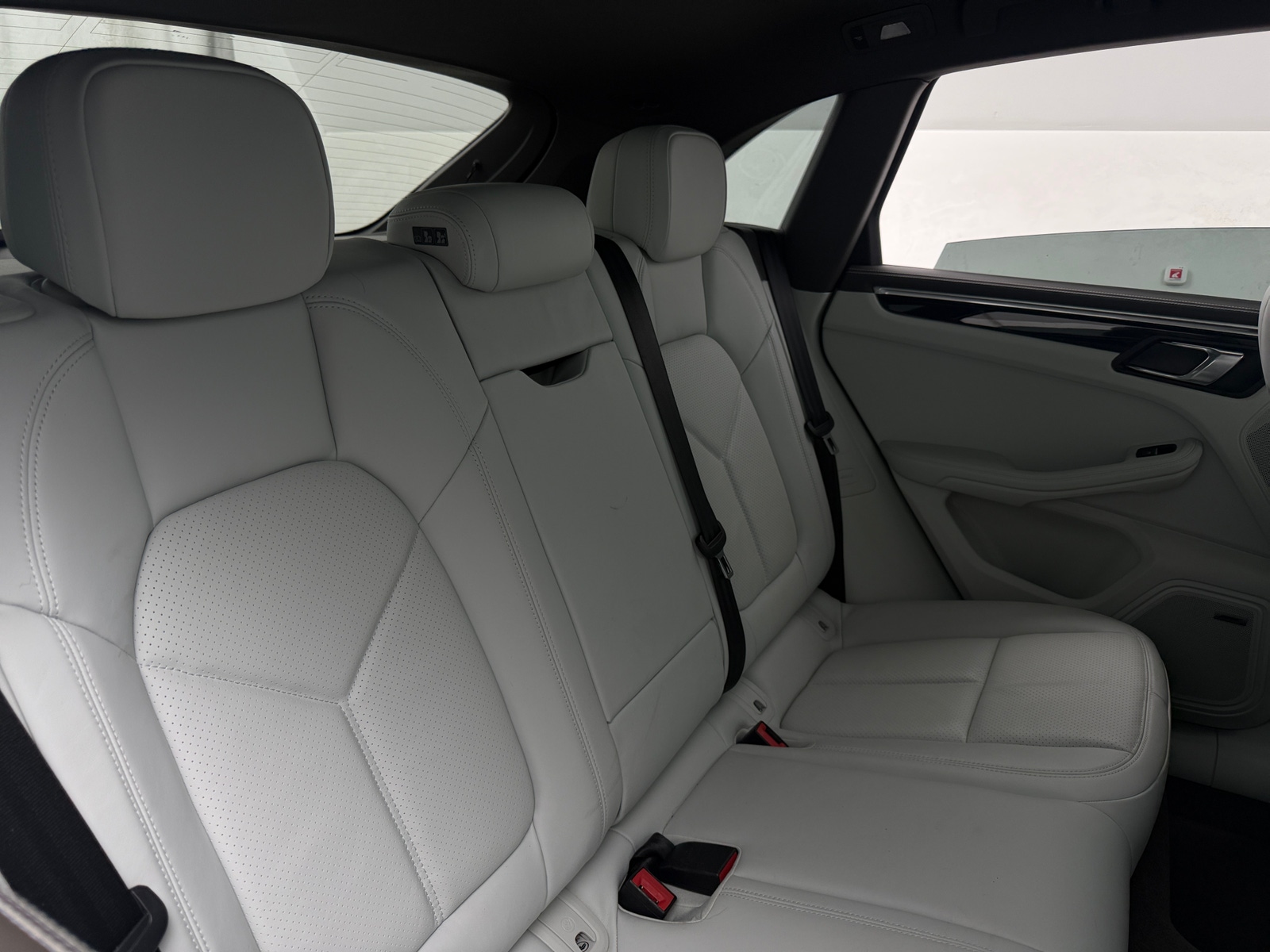 Thumbnail: 2018 Porsche Macan - 6