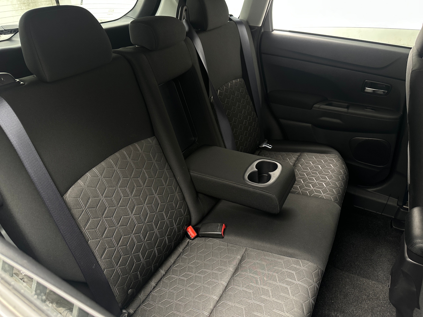 Thumbnail: 2026 Mitsubishi Outlander Sport - 6